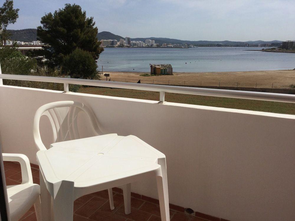 Apartamentos Alba Sant Antoni de Portmany Екстериор снимка