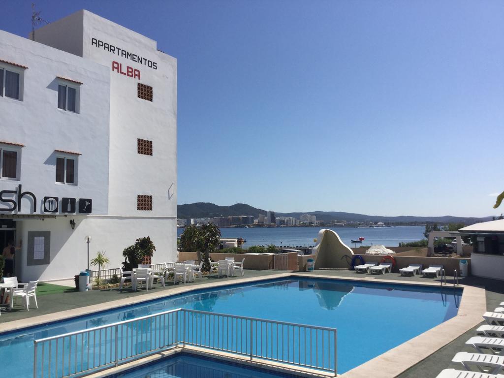 Apartamentos Alba Sant Antoni de Portmany Екстериор снимка
